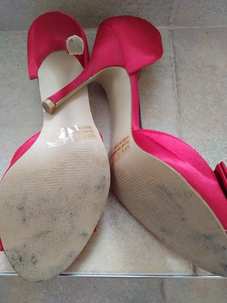 Červené strevicky, 40