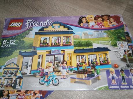 Lego friends střední škola, 