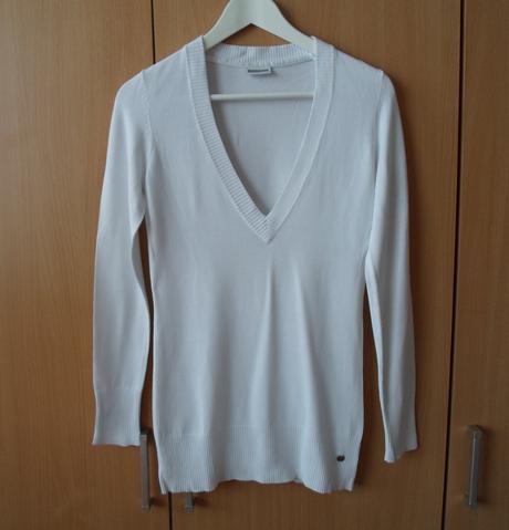 Bílý delší svetr svetřík s výstřihem do v, street one,s