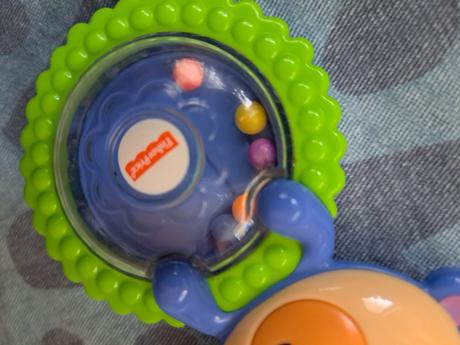Chrastítko fisher price,