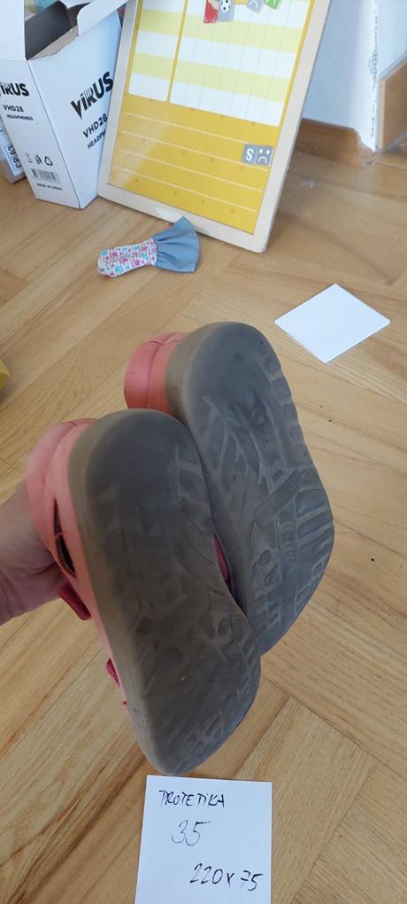 Protetika  letní (pady fuchsia) vel. 35, protetika,35