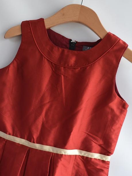 Šaty vel. 5 - 6 let, 116