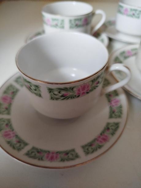 Sada hrnky s podšálky, 