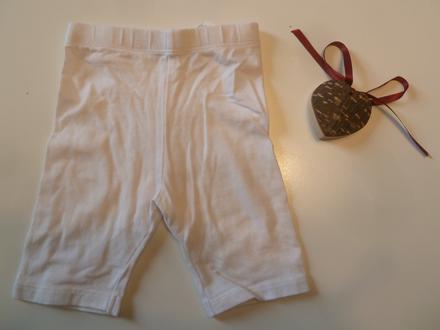 Bílé bavlněné elastické kraťasy nad kolena kiabi, 80