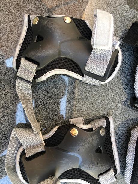 In line, skate chranice, s