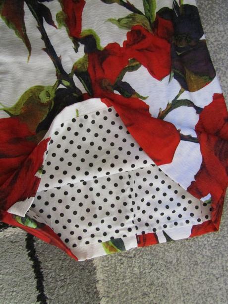 Nové šaty zn.bear leader vel.120, 122