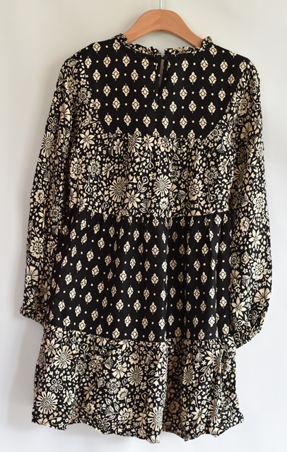 Šaty vel. 10 let, matalan,140