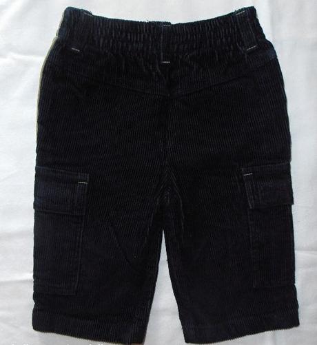 P57. tmavě-modré manšestáky s kočikou, 68