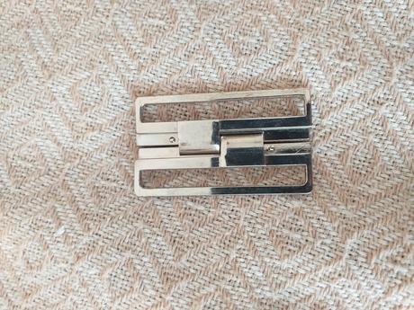 Spona na pásek, 
