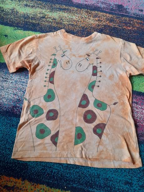 Výtvarné triko, tričko se žirafami hnědooranž, 134