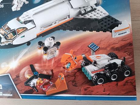 Lego city 60226 raketoplán zkoumající mars,