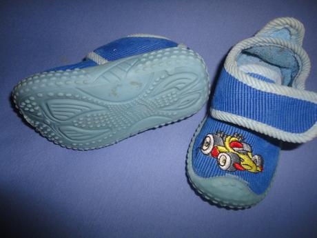 Hezké bačkůrky nebo tenisky na ven, vel. 20, 20