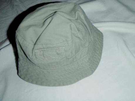 Letní ohrnuté kraťásky a klobouček, debenhams,68