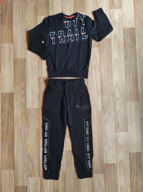 Tepláková souprava, 134