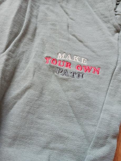 Reserved tepláky č.146 top stav, reserved,146