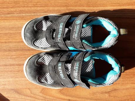 Tenisky se síťkou, 29