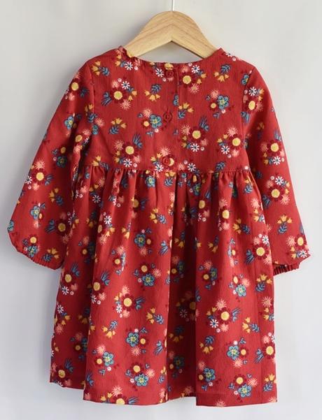 Šaty vel. 0 - 3 m, m&co,62