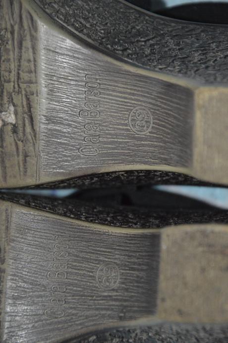 39 letní sandály na klínku, clara barson,39