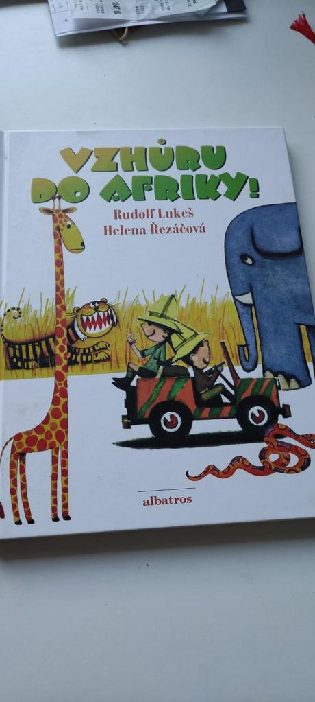 Kniha vzhůru do afriky,