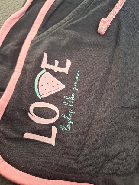 Dívčí kraťasy značky destination, vel. 146., 146