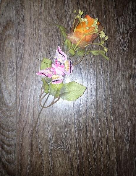 Velikonoční dekorace - růže s motýlem, 