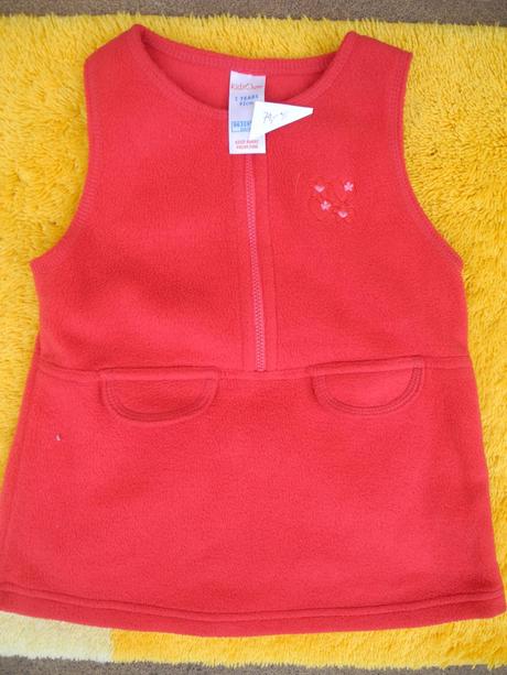 Fleesová šatovka, 92