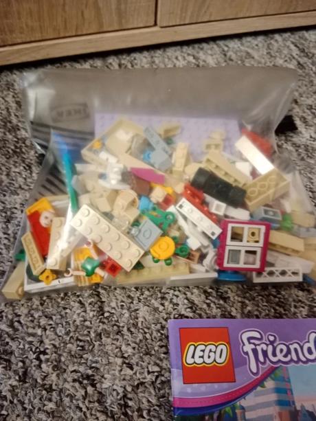 Lego friends 41311 pizzerie v městečku heartlake, 