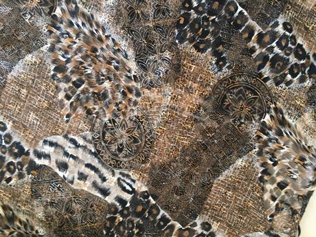 Halenka s krásným vzorem, vel uk 20, fink, 4xl