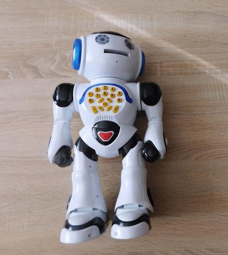 Mluvící robot lexibook powerman,