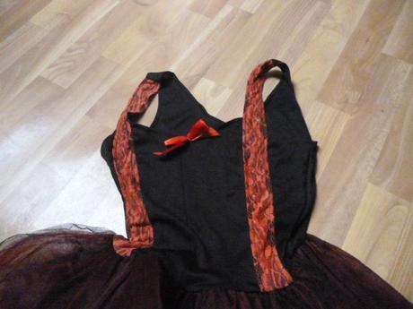 Karneval dospělý šaty vel.m-l,