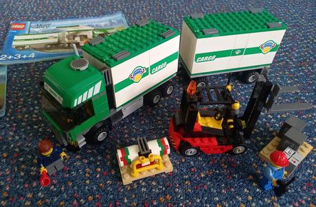 Lego city 7733- nákladní vůz a vysokozdvižný vozík,