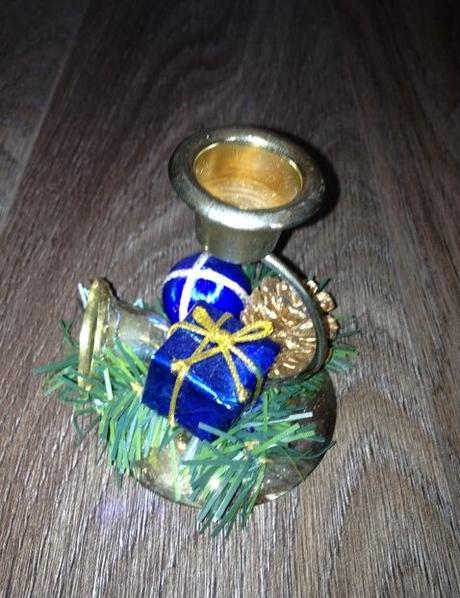 Modrý vánoční svícen, 