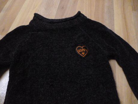 Delší svetr vel. 2-4, 98