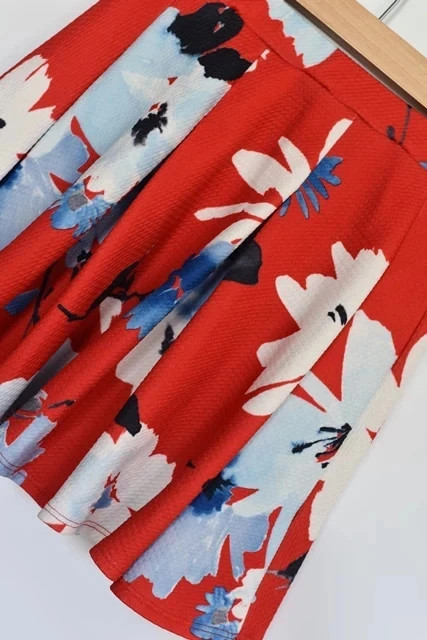 Sukně vel. 7 - 8 let, river island,128