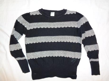 Nádherný nekousavý svetr - alá stříbrná krajka, tu,98