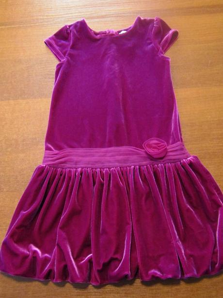 Krásné sametové šatičky vel 116, marks & spencer,116
