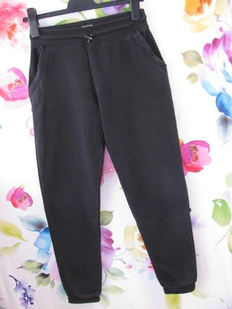 Dětské černé bavlněné tepláky-unisex, primark,158
