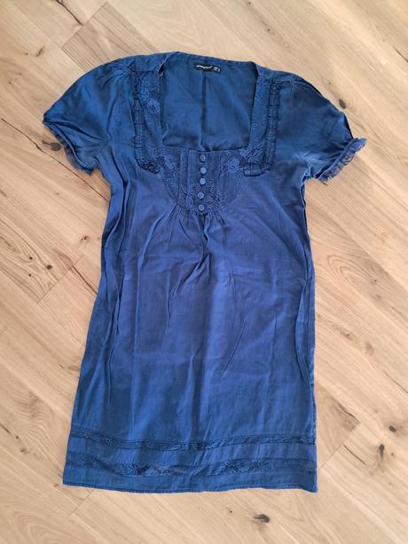 Modre šatičky, atmosphere,40