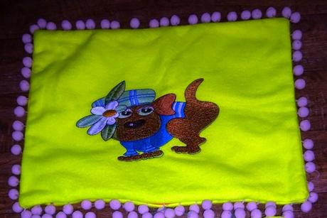 Dětský větší polštářek či malá peřinka do kočárku, 