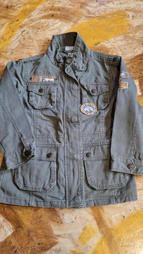 2 mikina, bunda, slipy a ponožky, 104–116