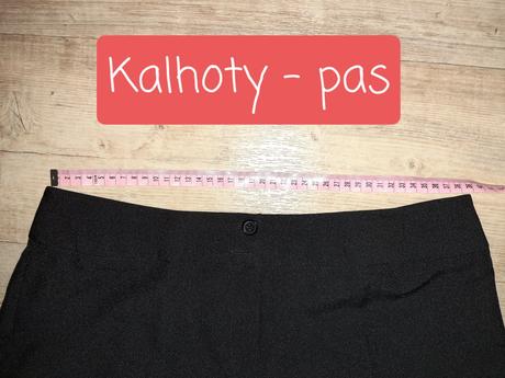 Dámský kalhotový kostýmek, 40
