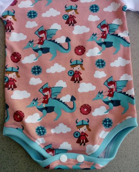 Body vel. 62/68, 62 / 68