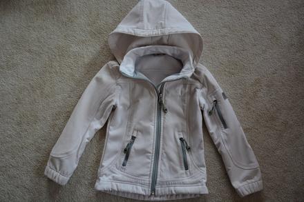 Bílá softshell bunda, 116