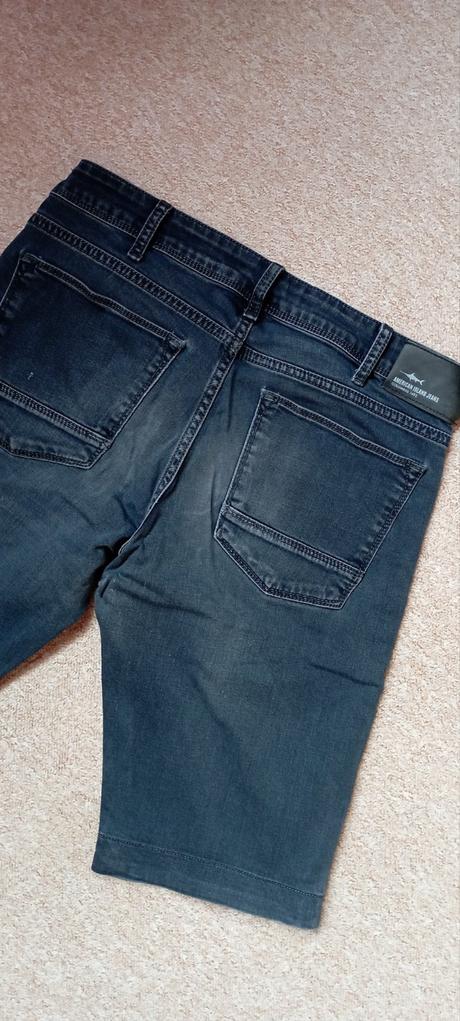 Šortky zn."american island" vel."33", m