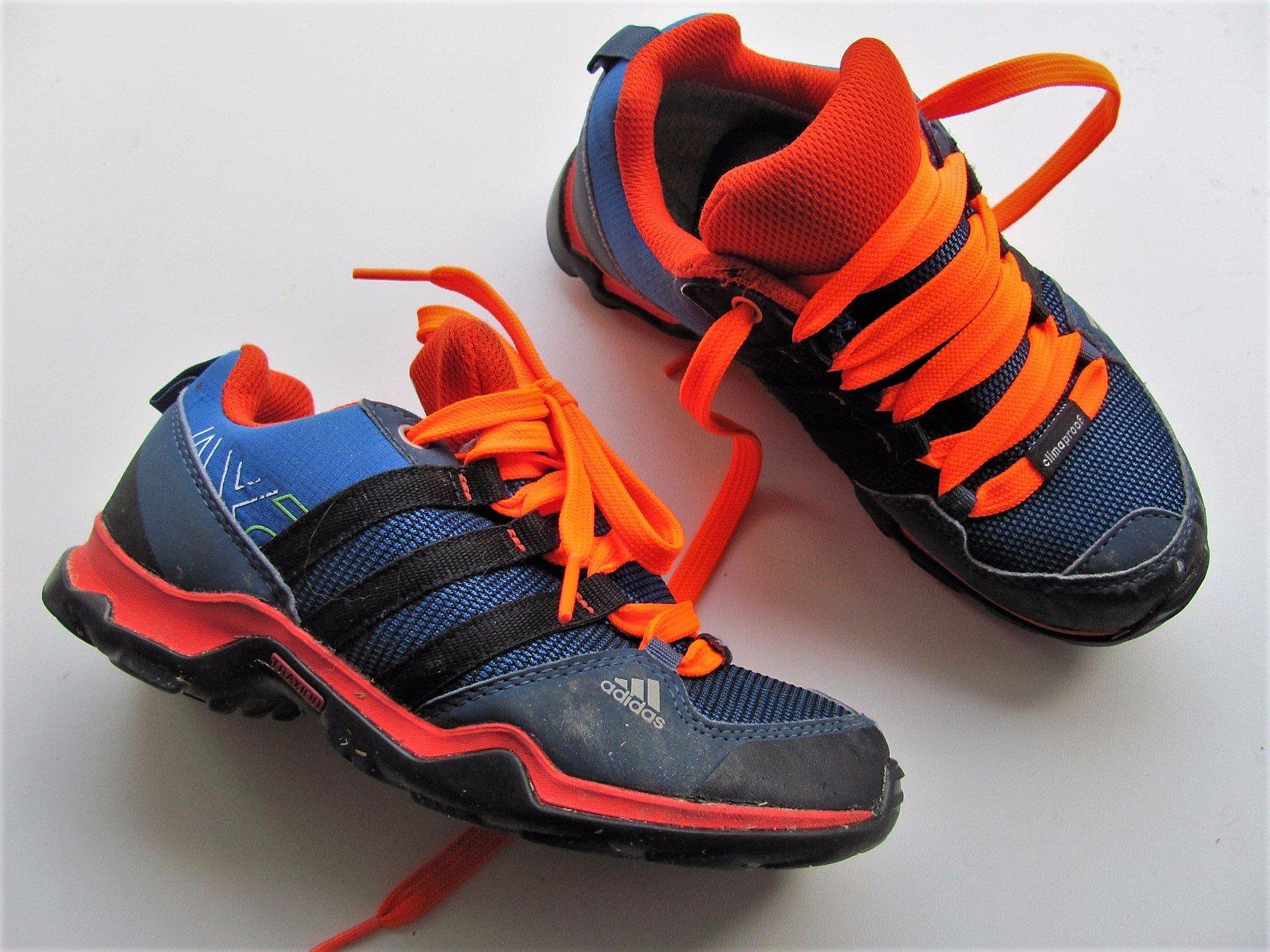 Dětské adidas trekové boty č.153, adidas,31 - 340 Kč Od ... Dětské adidas trekové boty č.153, adidas,31 - 340 Kč Od ...