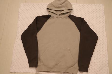 Mikina s kapucí, 164