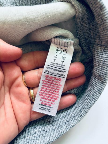 K3/ mikina vánoční - v.5/6 let, 116