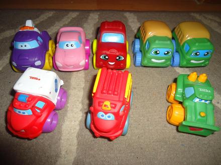 Gumové autíčka,