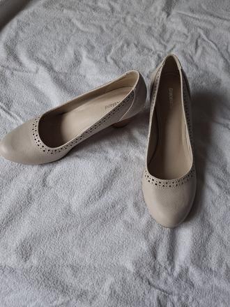 Béžové lodičky, graceland,39