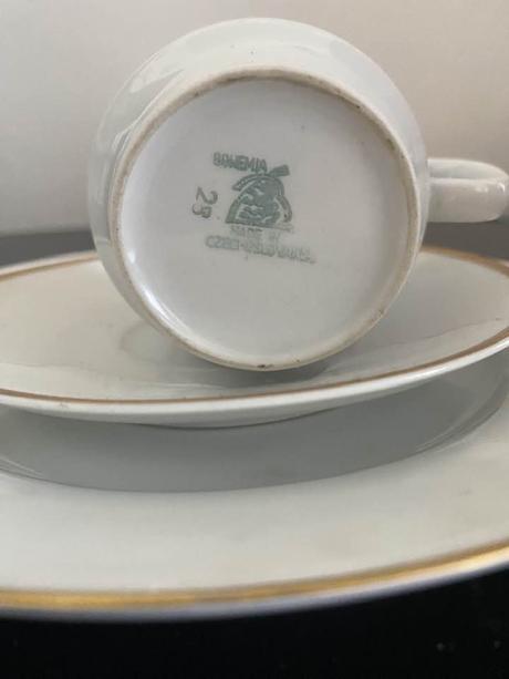 Porcelánový set s logem, 